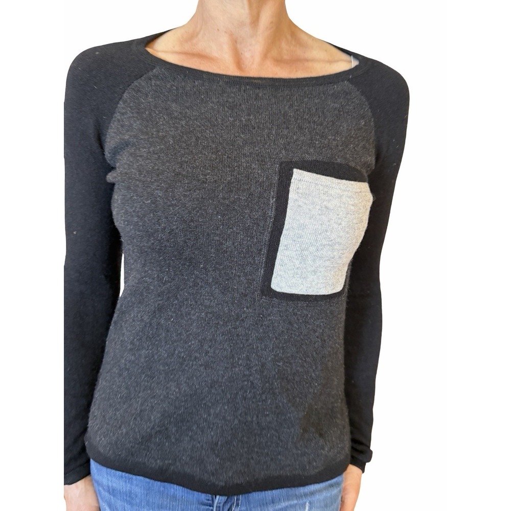 IN CASHMERE Women XS Gray Black Cashmere Pullover Sweater Scoop Neck Pocket - Picture 4 of 8
